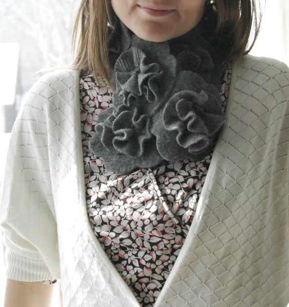 Gray rose scarf