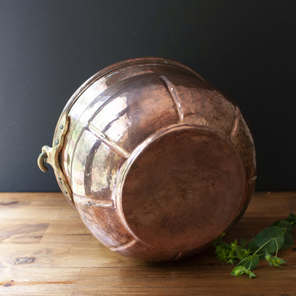 Copper bottom cauldron